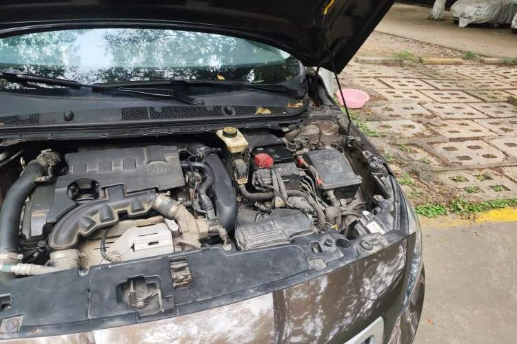 Used Peugeot 408 2016 1.6T Automatic Luxury Edition Engine Bay Left