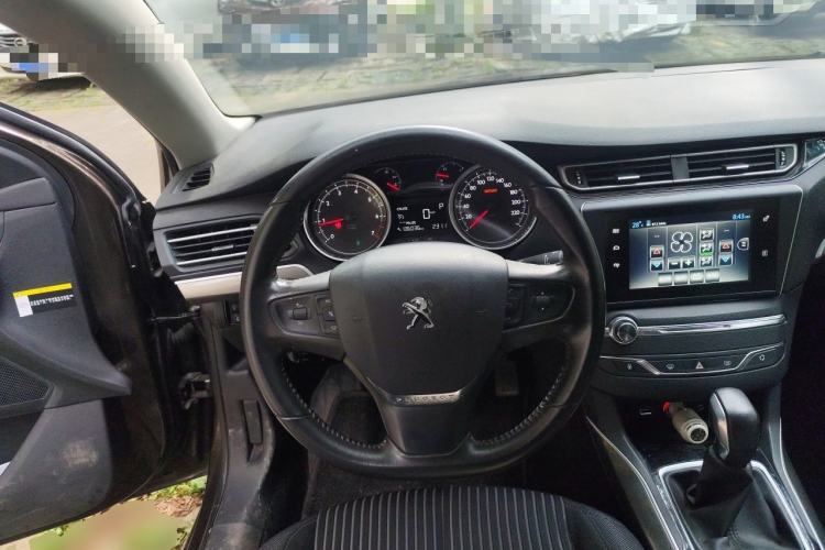 Used Peugeot 408 2016 1.6T Automatic Luxury Edition Steering Wheel