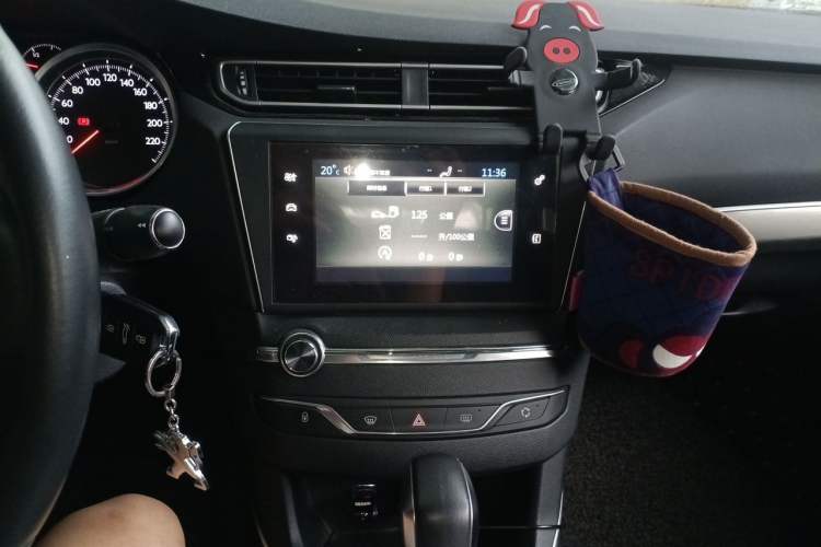 Used Peugeot 408 2016 1.6T Automatic Luxury Edition Audio And AC Panel