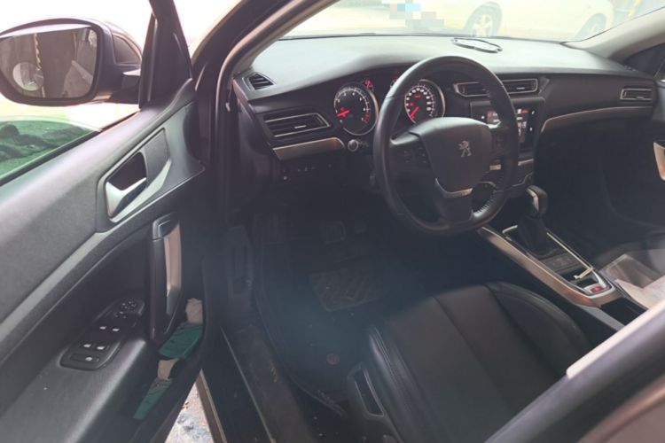 Used Peugeot 408 2016 1.6T Automatic Luxury Edition Driver Seat