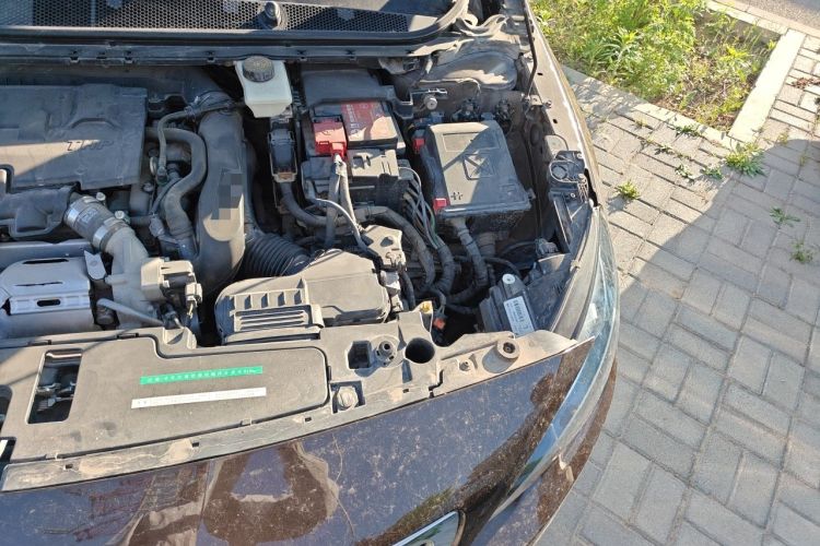 Used Peugeot 408 2016 1.6T Automatic Luxury Edition Engine Bay Left