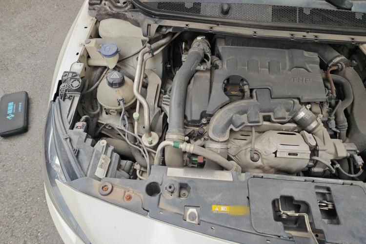 Used Peugeot 408 2016 1.6T Automatic Luxury Edition Engine Bay Right