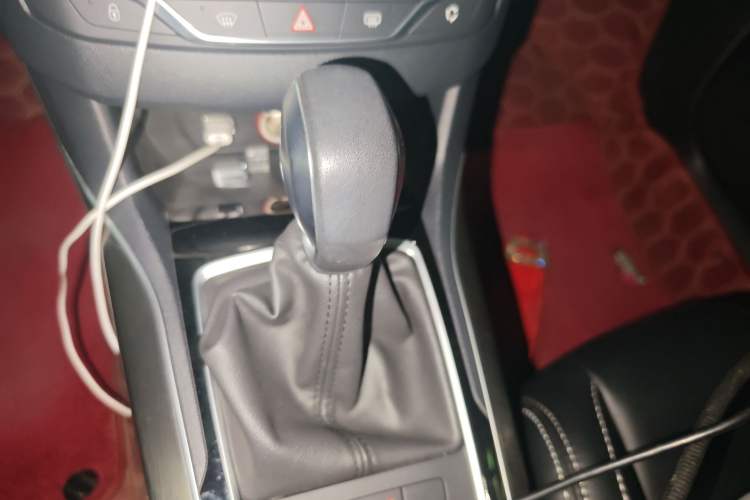 Used Peugeot 408 2016 1.6T Automatic Luxury Edition Gear Lever