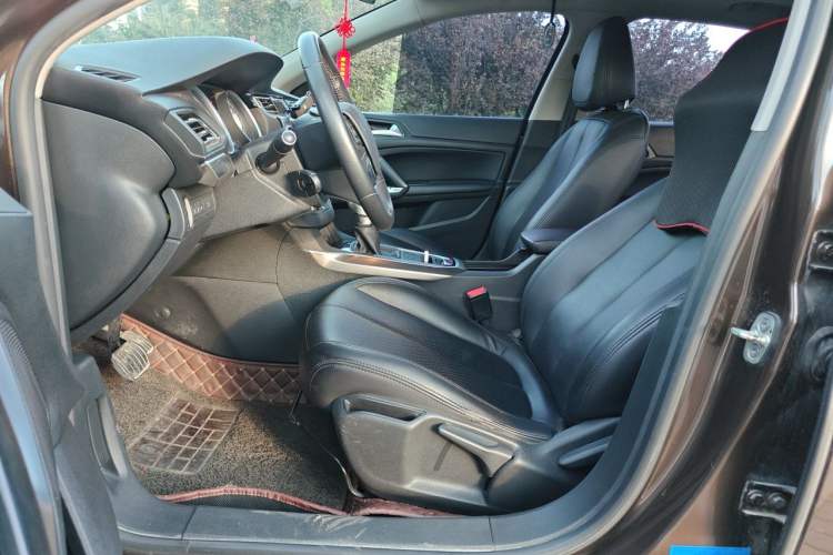 Used Peugeot 408 2016 1.6T Automatic Luxury Edition Left Front Seat