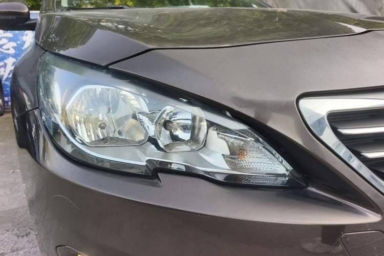Used Peugeot 408 2016 1.6T Automatic Luxury Edition Right Front Headlight