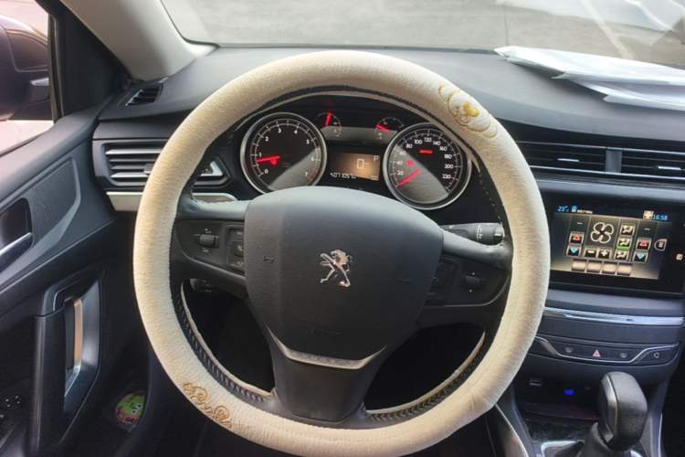 Used Peugeot 408 2016 1.6T Automatic Luxury Edition Steering Wheel