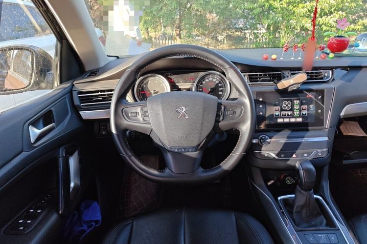 Used Peugeot 408 2016 1.6T Automatic Luxury Edition Steering Wheel