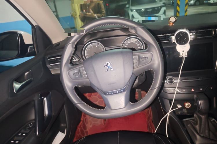 Used Peugeot 408 2016 1.6T Automatic Luxury Edition Steering Wheel