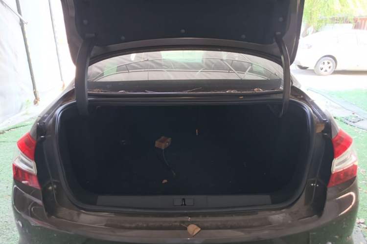 Used Peugeot 408 2016 1.6T Automatic Luxury Edition Trunk