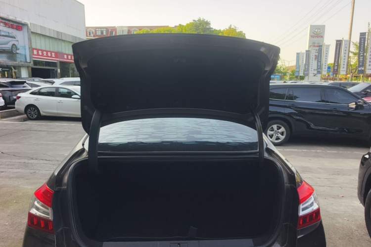 Used Peugeot 408 2016 1.6T Automatic Luxury Edition Trunk