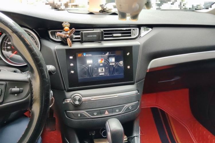 Used Peugeot 408 2016 1.6T Automatic Luxury Edition Audio And AC Panel