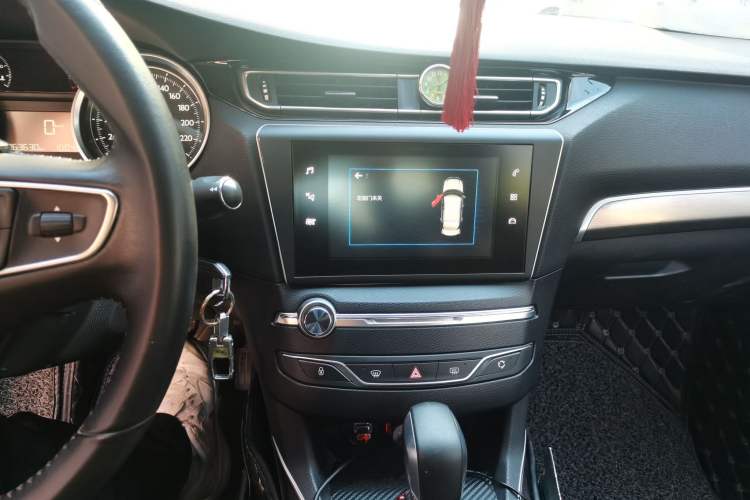 Used Peugeot 408 2016 1.6T Automatic Luxury Edition Audio And AC Panel