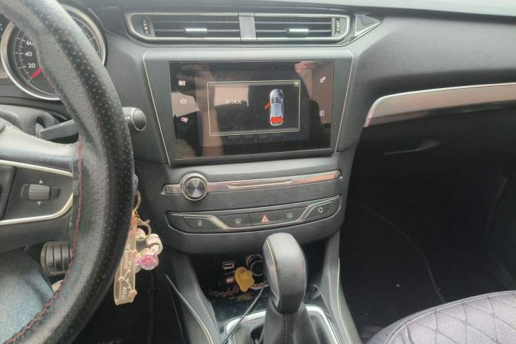 Used Peugeot 408 2016 1.6T Automatic Luxury Edition Audio And AC Panel