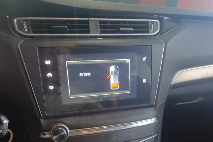 Used Peugeot 408 2016 1.6T Automatic Luxury Edition Audio And AC Panel