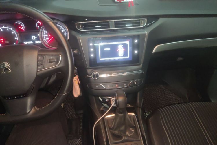 Used Peugeot 408 2016 1.6T Automatic Luxury Edition Audio And AC Panel