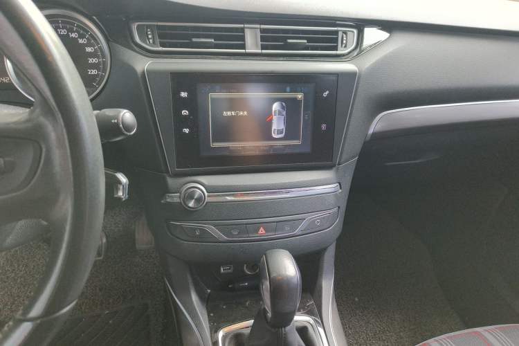 Used Peugeot 408 2016 1.6T Automatic Luxury Edition Audio And AC Panel