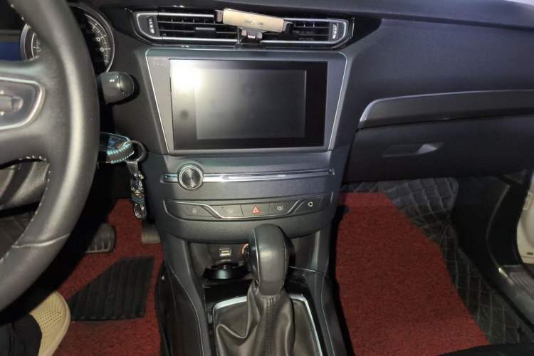 Used Peugeot 408 2016 1.6T Automatic Luxury Edition Audio And AC Panel