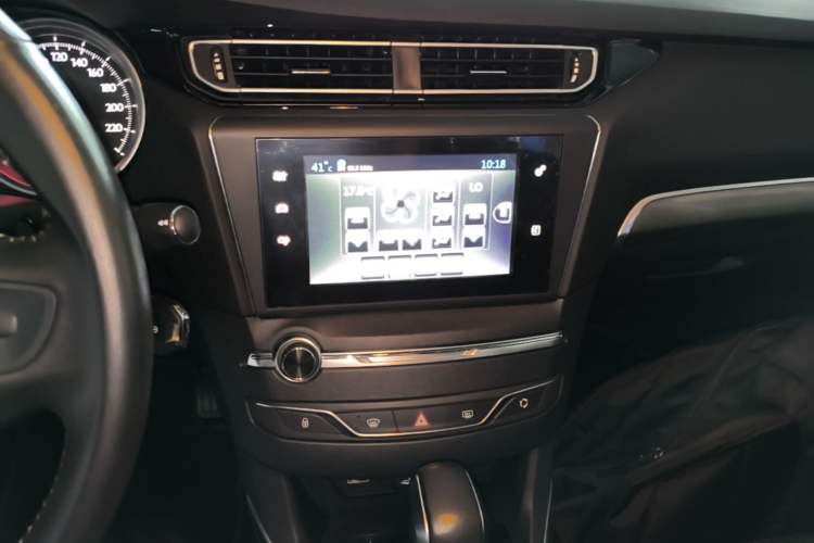 Used Peugeot 408 2016 1.6T Automatic Luxury Edition Audio And AC Panel