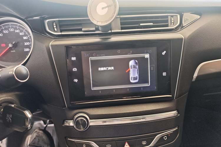 Used Peugeot 408 2016 1.6T Automatic Luxury Edition Audio And AC Panel