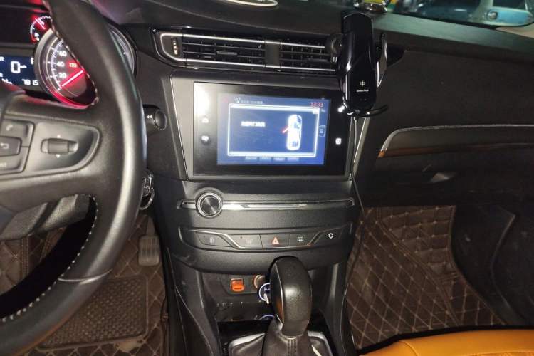 Used Peugeot 408 2016 1.6T Automatic Luxury Edition Audio And AC Panel
