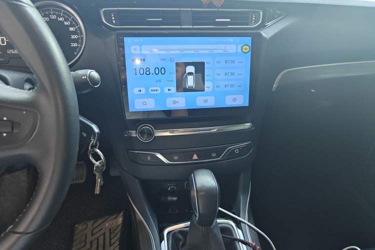 Used Peugeot 408 2016 1.6T Automatic Luxury Edition Audio And AC Panel