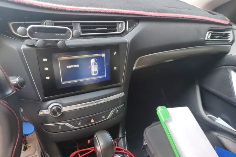 Used Peugeot 408 2016 1.6T Automatic Luxury Edition Audio And AC Panel