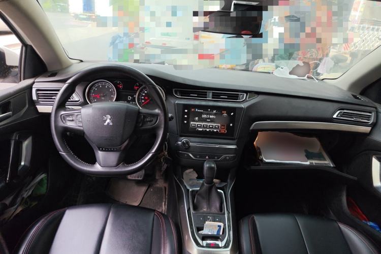 Used Peugeot 408 2016 1.6T Automatic Luxury Edition Center Console