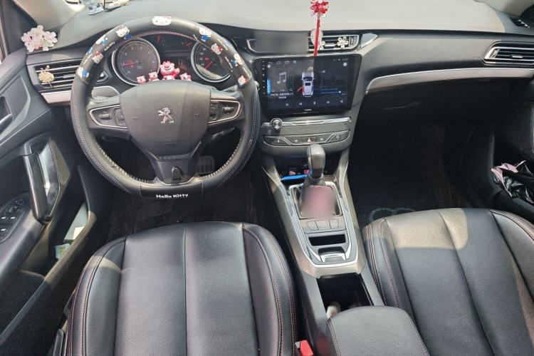 Used Peugeot 408 2016 1.6T Automatic Luxury Edition Center Console