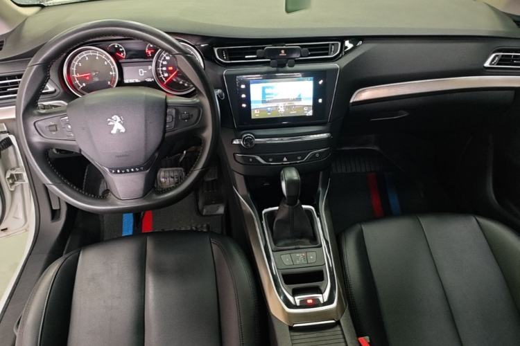 Used Peugeot 408 2016 1.6T Automatic Luxury Edition Center Console