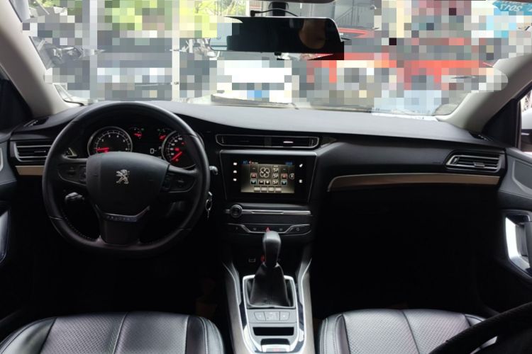 Used Peugeot 408 2016 1.6T Automatic Luxury Edition Center Console