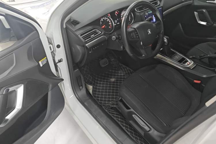 Used Peugeot 408 2016 1.6T Automatic Luxury Edition Driver Seat
