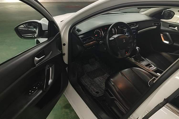 Used Peugeot 408 2016 1.6T Automatic Luxury Edition Driver Seat
