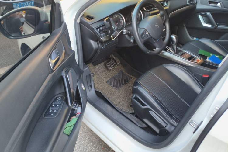 Used Peugeot 408 2016 1.6T Automatic Luxury Edition Driver Seat
