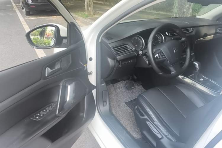 Used Peugeot 408 2016 1.6T Automatic Luxury Edition Driver Seat