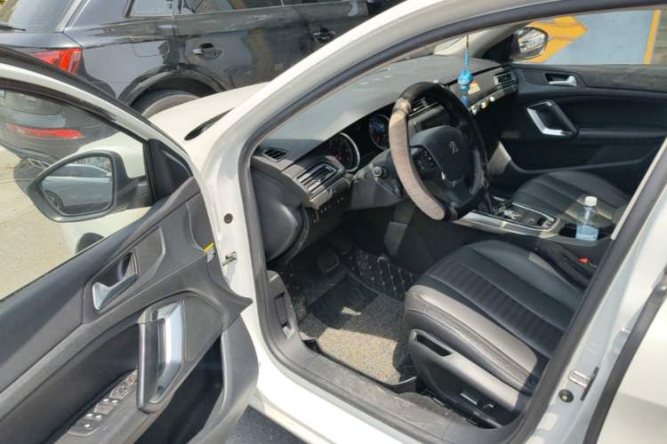 Used Peugeot 408 2016 1.6T Automatic Luxury Edition Driver Seat