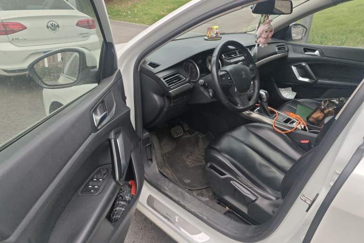 Used Peugeot 408 2016 1.6T Automatic Luxury Edition Driver Seat