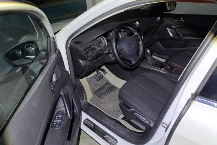 Used Peugeot 408 2016 1.6T Automatic Luxury Edition Driver Seat