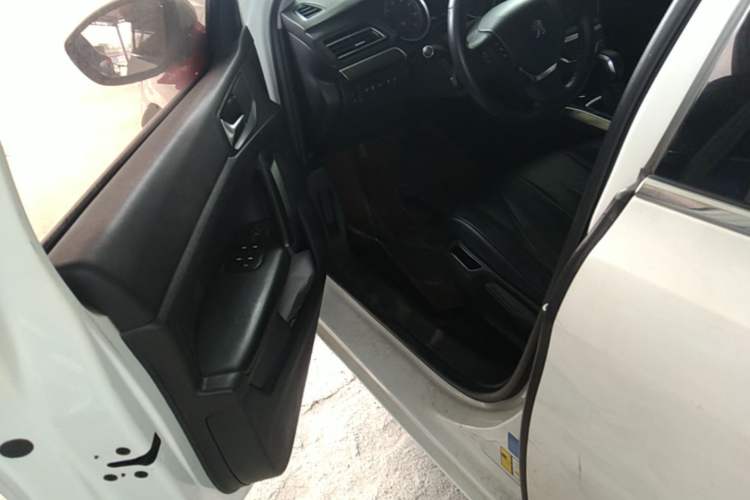 Used Peugeot 408 2016 1.6T Automatic Luxury Edition Driver Seat