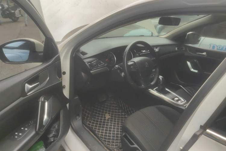 Used Peugeot 408 2016 1.6T Automatic Luxury Edition Driver Seat