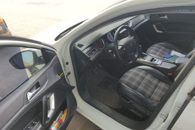 Used Peugeot 408 2016 1.6T Automatic Luxury Edition Driver Seat