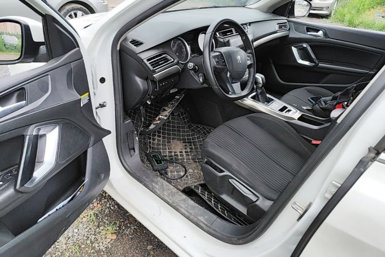 Used Peugeot 408 2016 1.6T Automatic Luxury Edition Driver Seat