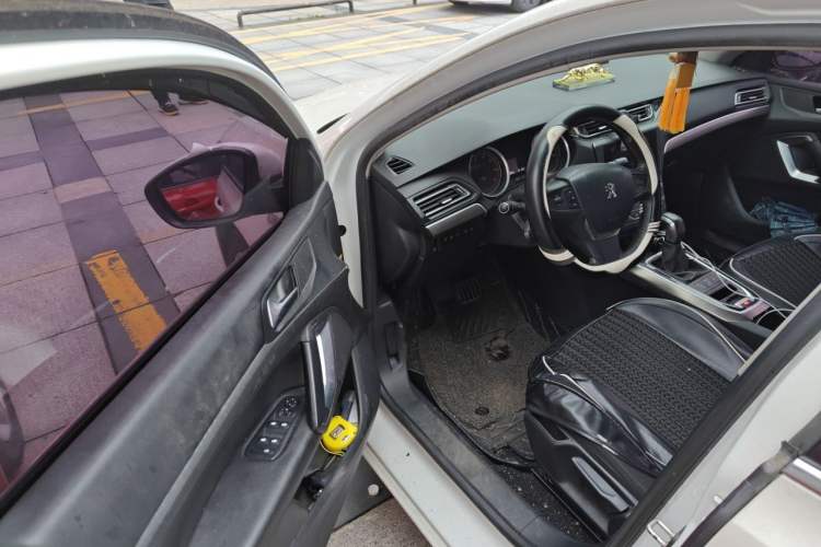 Used Peugeot 408 2016 1.6T Automatic Luxury Edition Driver Seat