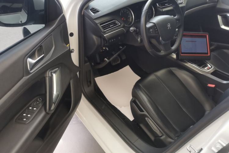 Used Peugeot 408 2016 1.6T Automatic Luxury Edition Driver Seat