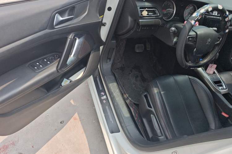 Used Peugeot 408 2016 1.6T Automatic Luxury Edition Driver Seat