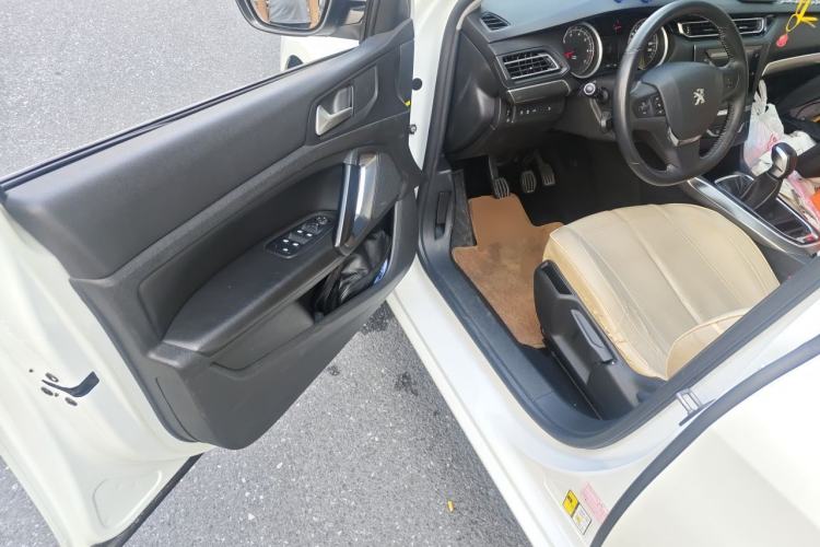 Used Peugeot 408 2016 1.2T Manual Luxury Model Driver Seat