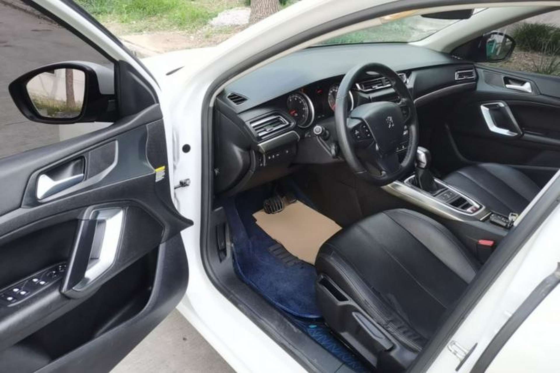 Used Peugeot 408 2016 1.6T Automatic Luxury Edition Driver Seat