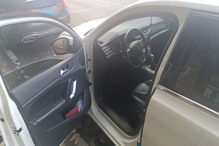 Used Peugeot 408 2016 1.6T Automatic Luxury Edition Driver Seat