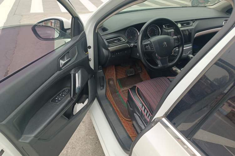 Used Peugeot 408 2016 1.6T Automatic Luxury Edition Driver Seat