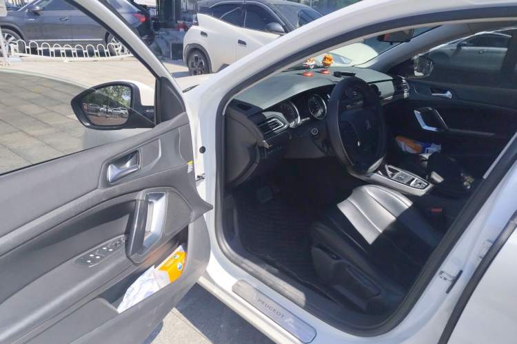 Used Peugeot 408 2016 1.6T Automatic Luxury Edition Driver Seat
