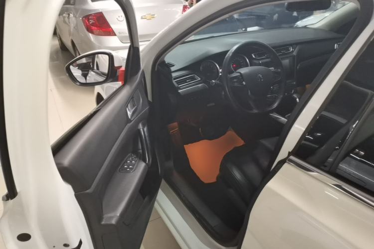 Used Peugeot 408 2016 1.6T Automatic Luxury Edition Driver Seat